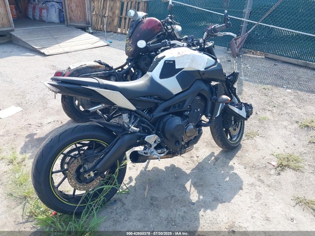 JYARN53E9HA002442 Yamaha FZ09