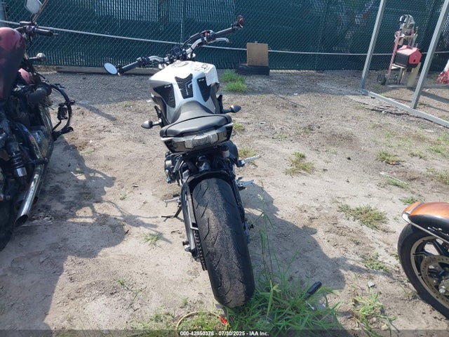JYARN53E9HA002442 Yamaha FZ09