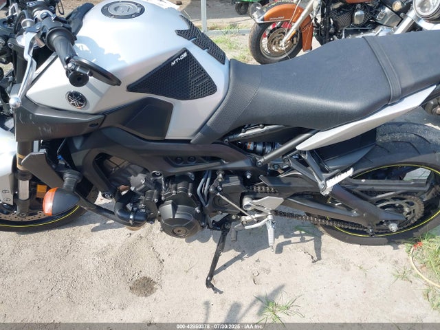 JYARN53E9HA002442 Yamaha FZ09