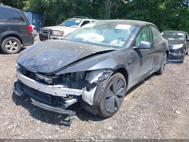 2025 TESLA MODEL 3 5YJ3E1EB8SF890363 Photo 1