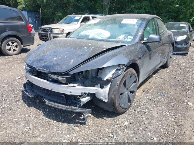 2025 TESLA MODEL 3 5YJ3E1EB8SF890363 Photo 5