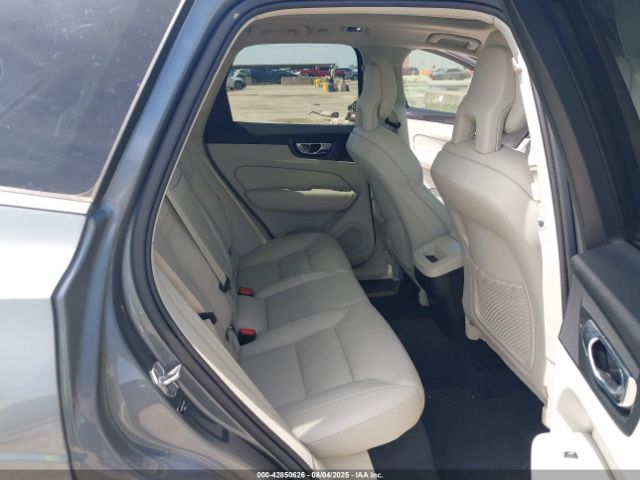 2018 VOLVO XC60 YV4102RK1J1032243 Photo 7