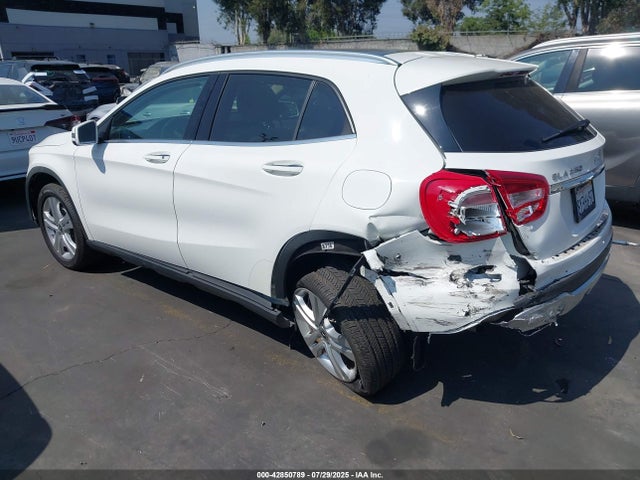 WDCTG4EB0JJ483764 Mercedes-Benz m270