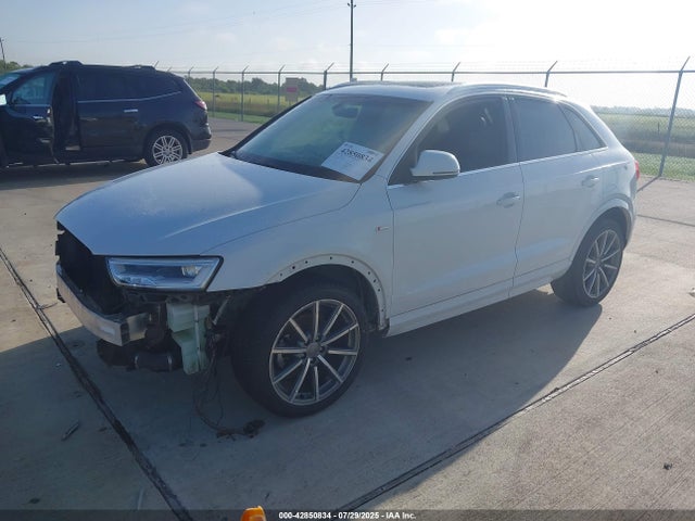 2018 AUDI Q3 WA1HCCFS1JR031592 Photo 1