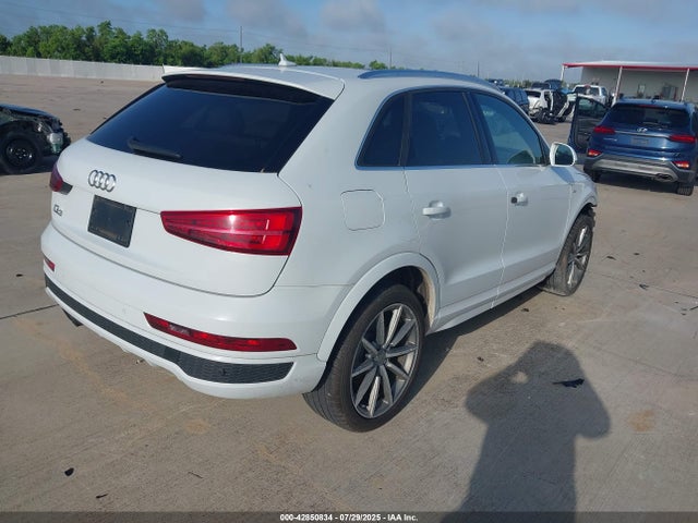 2018 AUDI Q3 WA1HCCFS1JR031592 Photo 3