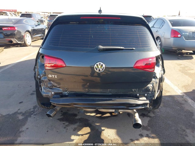 3VW4T7AU6GM024522 Volkswagen 2016