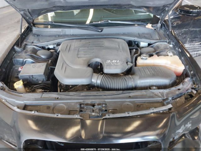 2019 CHRYSLER 300 2C3CCAAG0KH517324 Photo 9