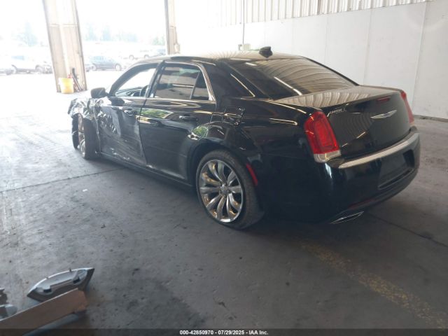 2019 CHRYSLER 300 2C3CCAAG0KH517324 Photo 2