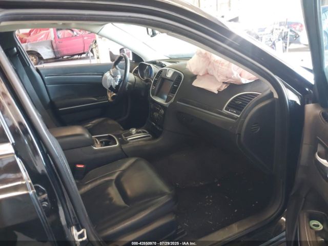 2019 CHRYSLER 300 2C3CCAAG0KH517324 Photo 4