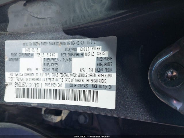3MYDLBZV1GY106011 Scion p5v