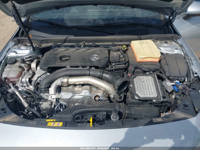 W1K5J4HB9SN525800 Mercedes-Benz m260