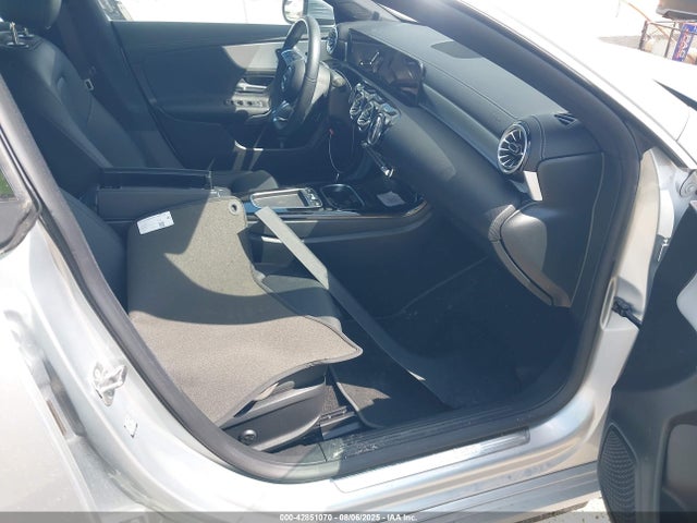 W1K5J4HB9SN525800 Mercedes-Benz m260