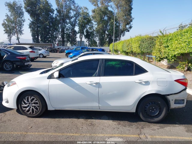 5YFBURHE1HP591037 Toyota 2zr-fe