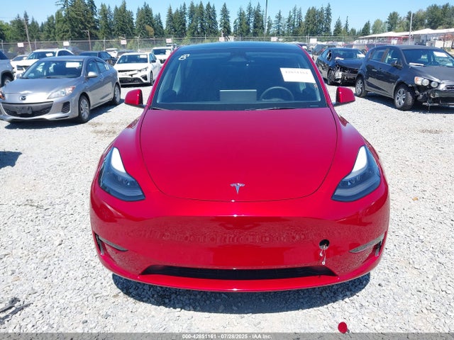 Tesla Model Y Long Range Dual Motor All-wheel Drive 2024 7SAYGDEE2RF131944 Image 12