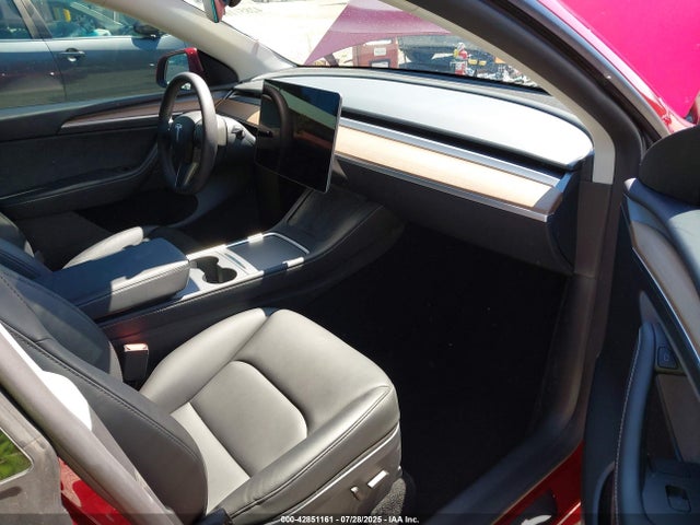 2024 TESLA MODEL Y 7SAYGDEE2RF131944 Photo 4