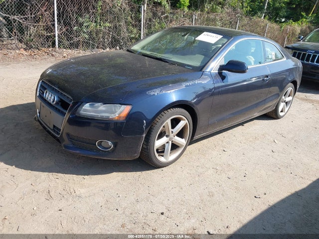 2010 AUDI A5 WAULFAFR8AA013451 Photo 1