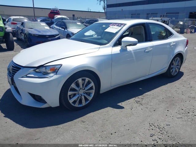 Lexus 8ar-fts 2016 JTHBA1D28G5030026 Image 2