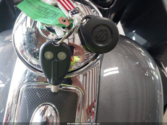 2015 HARLEY-DAVIDSON FLTRUSE 1HD1TAN17FB959376 Photo 10