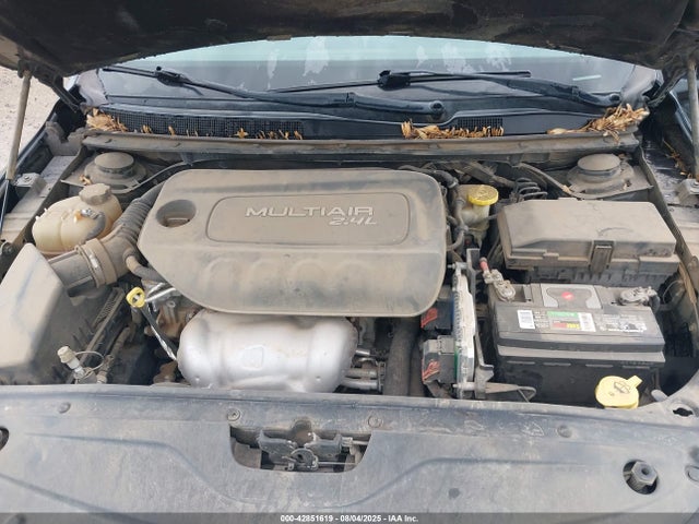 1C3CCCAB3FN720625 Chrysler 200