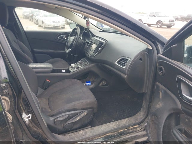 1C3CCCAB3FN720625 Chrysler 200