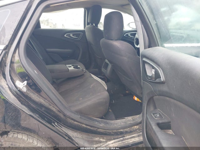 1C3CCCAB3FN720625 Chrysler 200