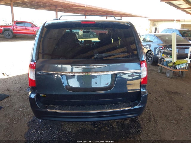 2C4RC1BG9ER203870 Chrysler Town and Country