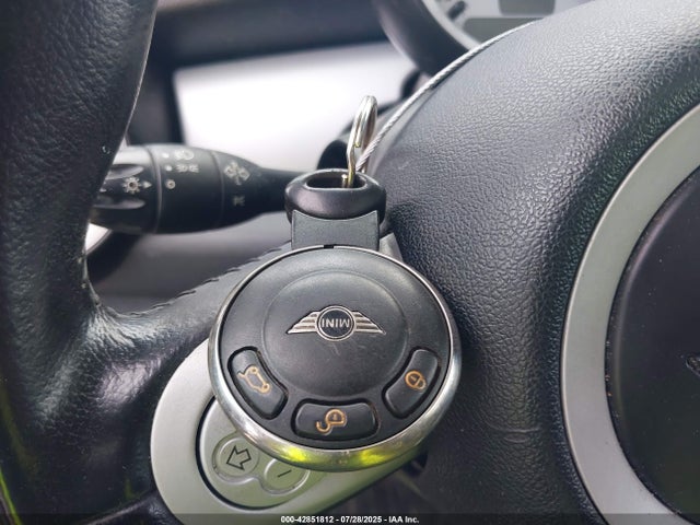 2010 MINI COOPER WMWMF3C5XATZ26038 Photo 10