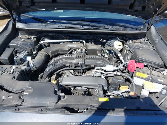 JF2GUADC6R8302177 Subaru na