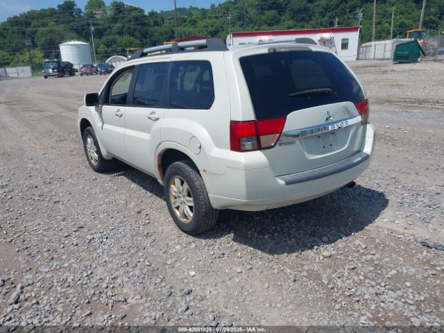 2010 MITSUBISHI ENDEAVOR 4A4JN2AS2AE004548 Photo 2