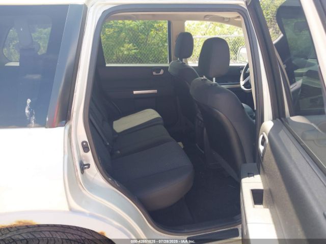 2010 MITSUBISHI ENDEAVOR 4A4JN2AS2AE004548 Photo 7