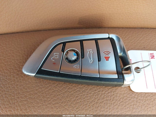 BMW 540I 2019 WBAJE7C58KWW25314 Image 11