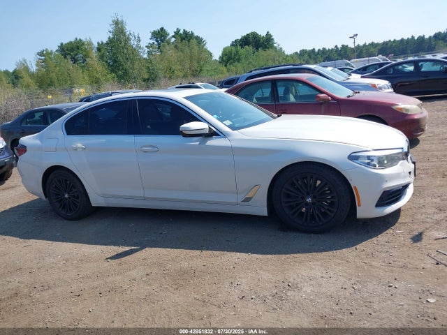 BMW 540I 2019 WBAJE7C58KWW25314 Image 13