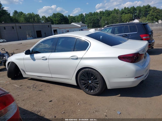 BMW 540I 2019 WBAJE7C58KWW25314 Image 14