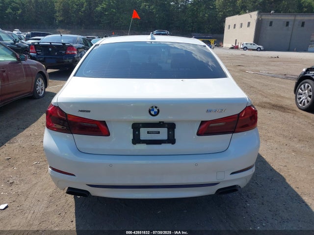 BMW 540I 2019 WBAJE7C58KWW25314 Image 16