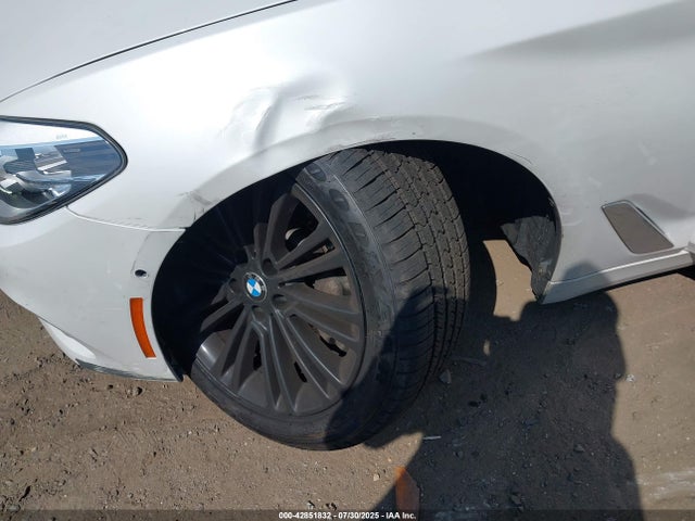 BMW 540I 2019 WBAJE7C58KWW25314 Image 6