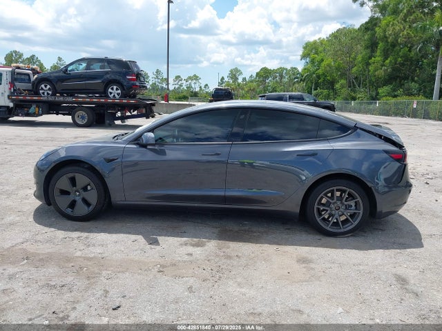 Tesla 2022 2022 5YJ3E1EB9NF253518 Image 14
