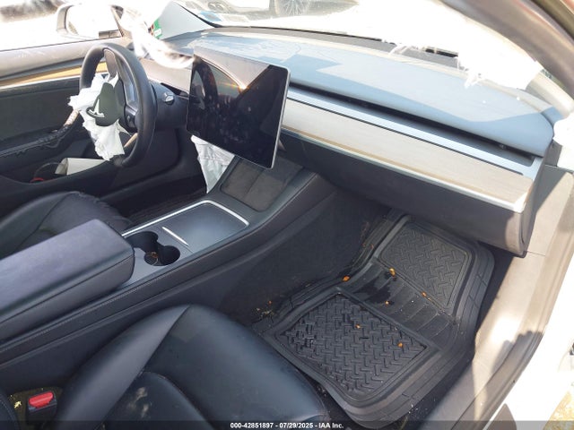 2023 TESLA MODEL 3 5YJ3E1EAXPF544572 Photo 4
