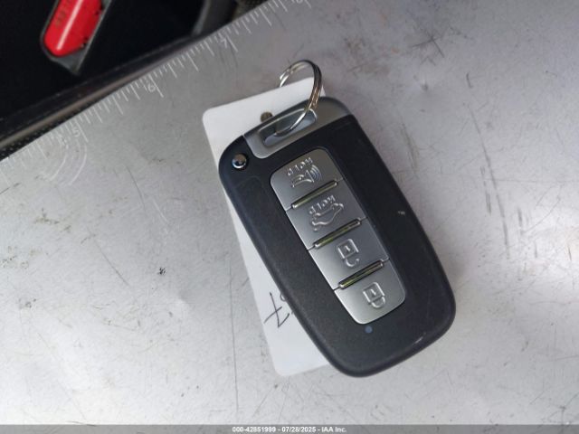 2017 GENESIS G90 KMHG54JH2HU031133 Photo 10