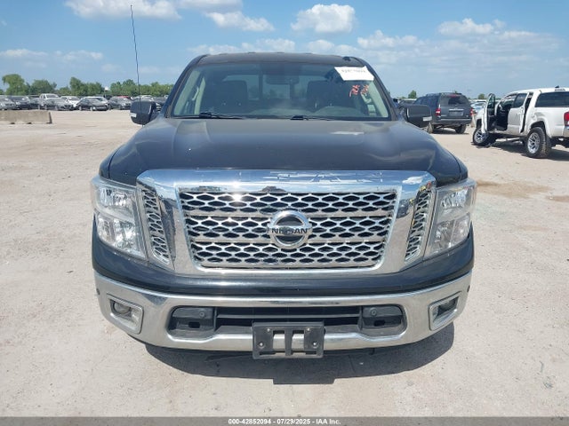 1N6AA1E60HN564246 Nissan Titan
