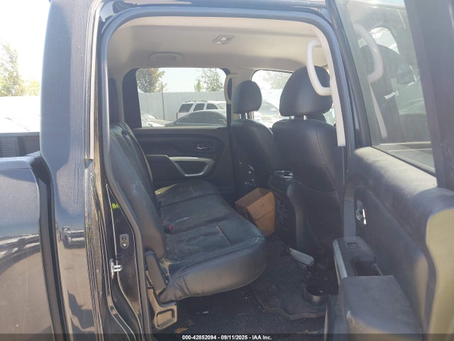 1N6AA1E60HN564246 Nissan Titan