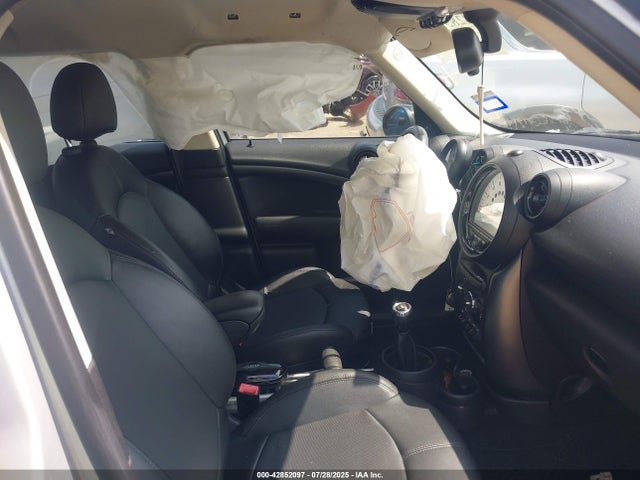 2013 MINI COUNTRYMAN WMWZC3C51DWM28439 Photo 4