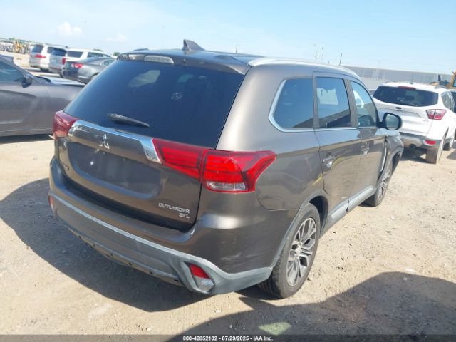 2017 MITSUBISHI OUTLANDER JA4AD3A32HZ031271 Photo 3
