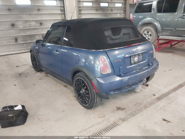 2005 MINI COOPER S WMWRH33405TF81778 Photo 2