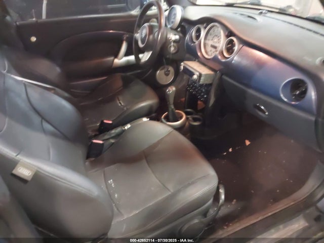 2005 MINI COOPER S WMWRH33405TF81778 Photo 4