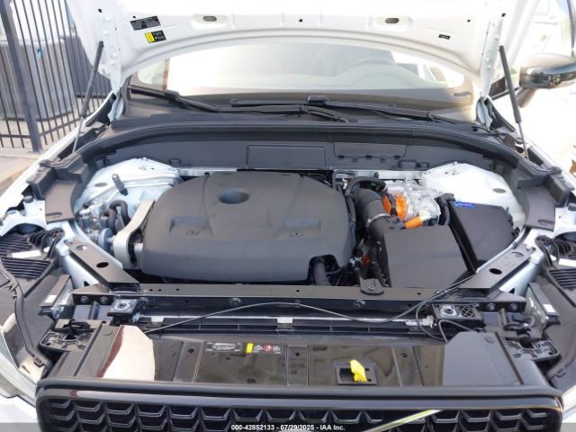 2023 VOLVO XC60 RECHARGE PLUG-IN HYBRID YV4H60DW2P1213047 Photo 9