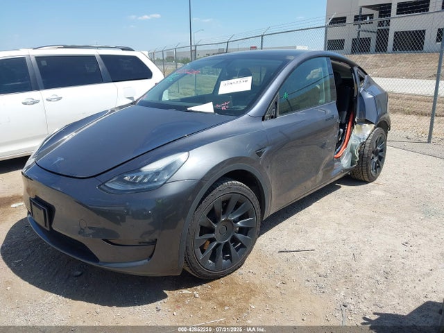 2022 TESLA MODEL Y 7SAYGDEEXNF481770 Photo 1
