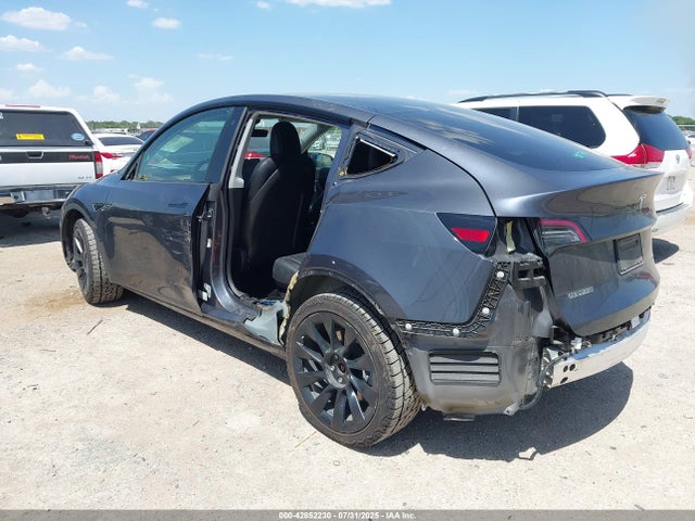 2022 TESLA MODEL Y 7SAYGDEEXNF481770 Photo 2