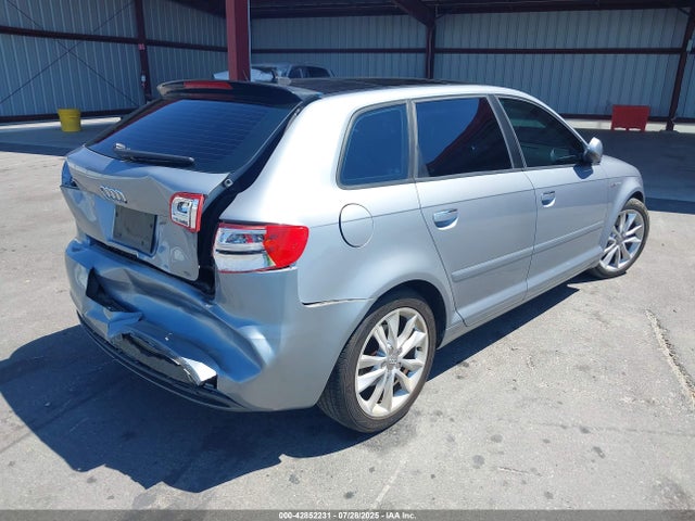 2012 AUDI A3 WAUBEAFM4CA109633 Photo 3