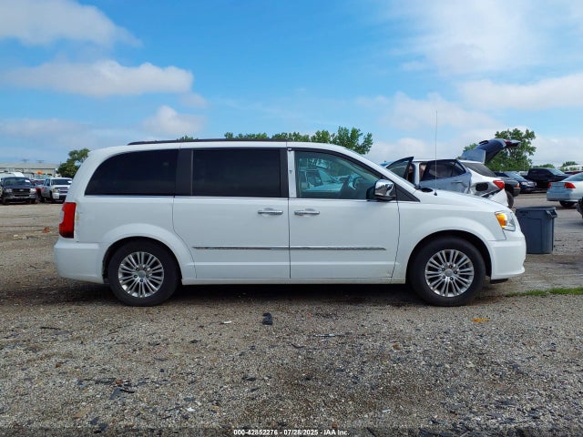 Продаж на аукціоні авто 2015 Chrysler Town & Country Touring-l, vin: 2C4RC1CG9FR573863, номер лоту: 42852276