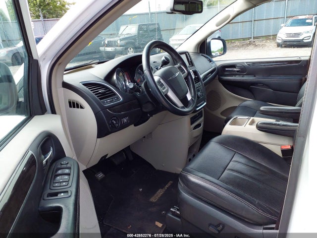 Продаж на аукціоні авто 2015 Chrysler Town & Country Touring-l, vin: 2C4RC1CG9FR573863, номер лоту: 42852276